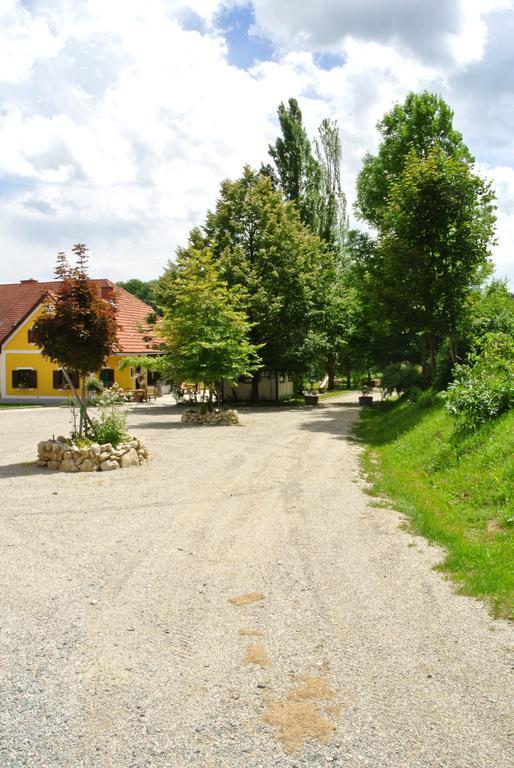Weingut Primus Südsteiermark Spielfeld Exterior foto